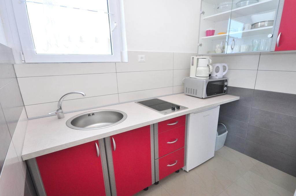 Apartments Zorka Leko オミシュ 部屋 写真